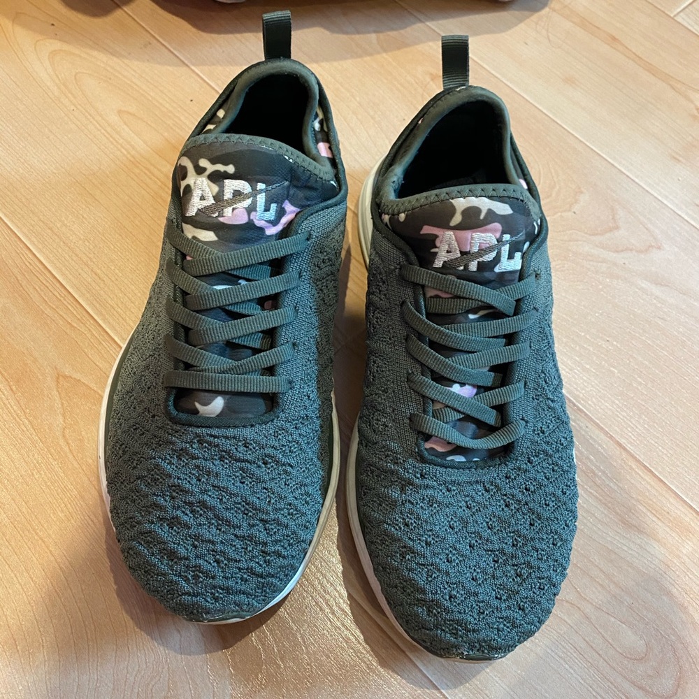 APL techloom phantom sneakers